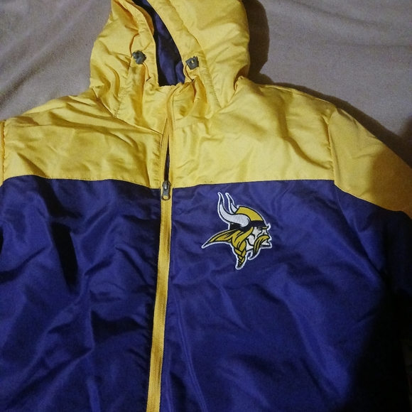 Vikings NFL Team Apparel Purple Yellow Zip Lightweight Starter Jacket - Picture 7 of 8